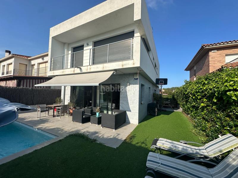 Foto 6727a8c6-fd0f-4e42-bba8-94431e1d4b32. Chalet mit parking pool in Pinemar Pineda de Mar