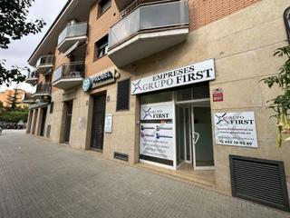 Location Local commercial à De nostra senyora de montserrat 100. Oportunidad única local comercial en pineda de mar, ideal para t