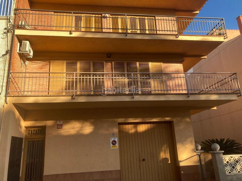 Foto f1117602-b829-4a20-b9d2-b52f4656c03c. Edificio  con local y 2 viviendas en Sant Pere Tordera