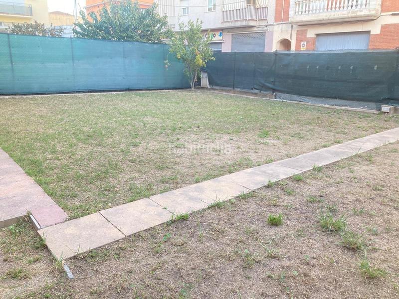 Foto f6c31530-66ab-4922-a0b5-4303d94cda35. Edificio  con local y 2 viviendas en Sant Pere Tordera