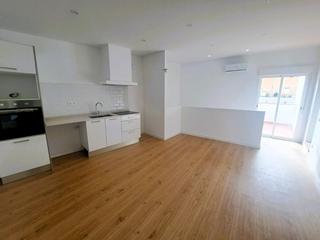 Maison jumelée à Centre. Casa de pueblo totalmente reformada