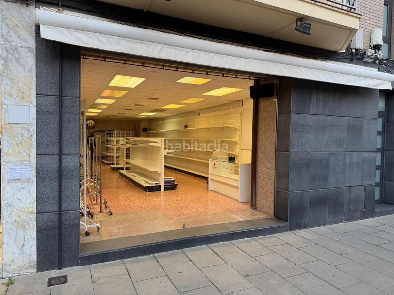 Foto 27002de4-e84c-4717-b2c1-b3eece965a5a. Alquiler local comercial oportunidad local en alquiler en plena zona comercial en Pineda de Mar