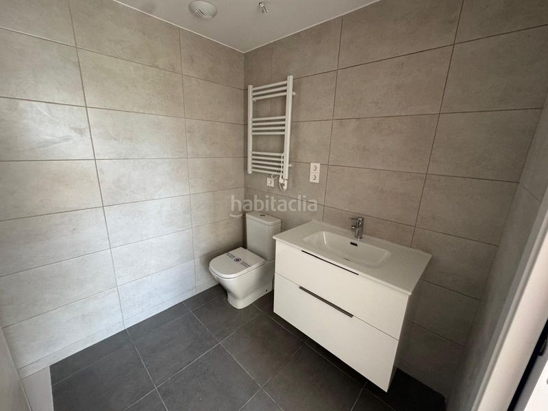Foto e93b8714-f354-4aa5-92dc-a5f5391433f8. Pis amb calefacció aparcament a Malgrat de Mar