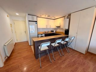 Appartamento in Centre. Piso en perfecto estado junto al centro y todos los servicios