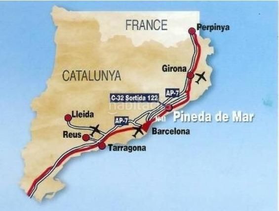 Foto 3ccf0e9e-28dd-4f8e-ab12-b36a834747b5. Pis amb piscina a Centre Pineda de Mar
