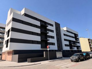 Pis  Carrer carrer joan maragall. Piso de obra nueva a estrenar cerca de la playa con parking y tr