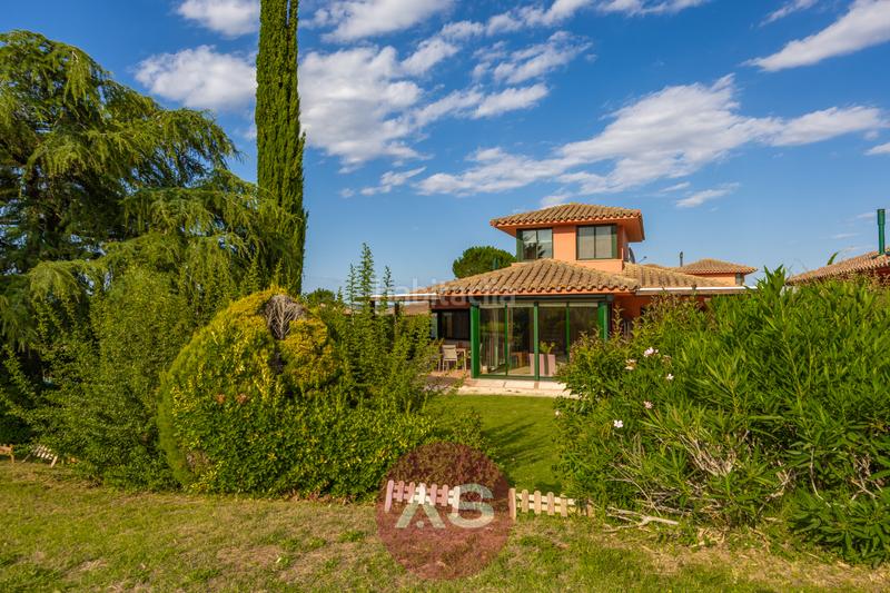 Foto 4f35f84f-7b9d-468e-aa2b-f8662e6b1fcf. Casa en Navata