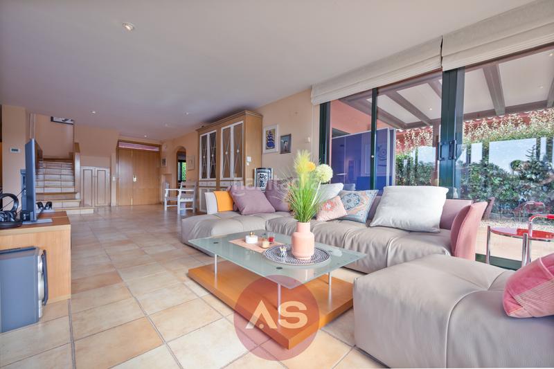 Foto 8328850b-83f3-4e0f-86d1-ae9a441e2eab. Casa en Navata