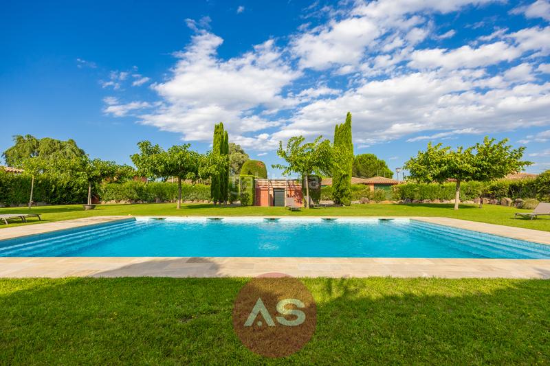 Foto edb86997-2a1c-4475-95b1-63ea217f286c. Casa en Navata