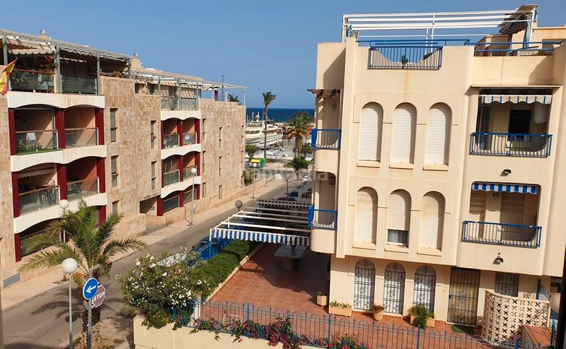 Foto 96b3dc71-8478-4056-bd7b-cab4710ef55f. Location attique dans paseo del malecon 5 dans puerto de Garrucha Garrucha