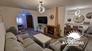 Xalet  Calle hermanos pinzón. Chalet en las marinas de vera – tu refugio cerca del mar