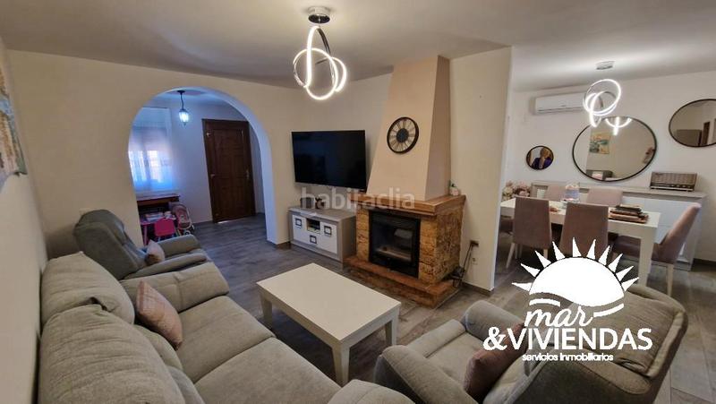 Foto 2b4535ee-cbf1-46e9-8732-531b7157a3ac. Chalet con riscaldamento in Las Marinas - Pueblo Laguna Vera