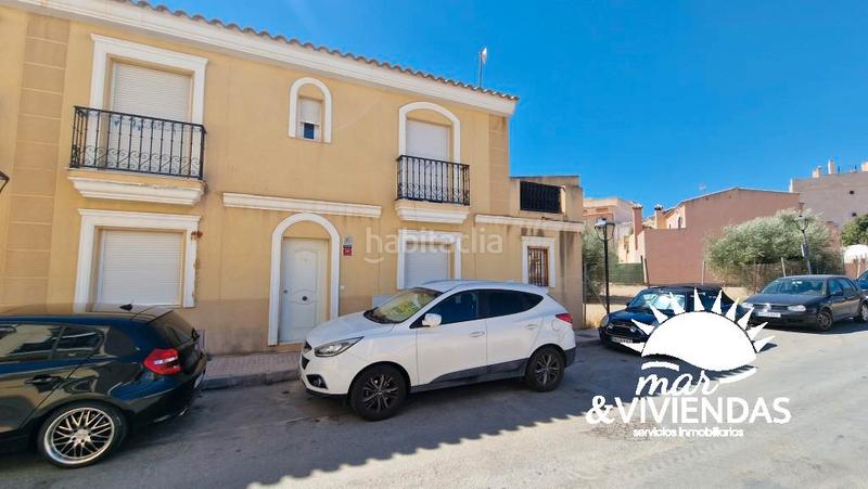 Foto 40247ac5-cbc9-48fd-b7c3-f49044b0b6a3. Reihenhaus in calle los laureles 16 in Turre