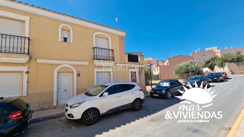 Foto 41cb3578-c5ce-4adb-b852-e2aafa7bb650. Reihenhaus in calle los laureles 16 in Turre