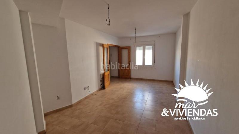 Foto b39eaa65-1195-4dbe-874d-1f83347c5d3c. Reihenhaus in calle los laureles 16 in Turre