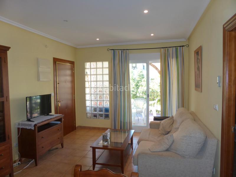 Foto 2c6945d6-598e-4356-8ca4-eece62f46f00. Lloguer apartament a calle tomillo 2 a Las Salinas Vera