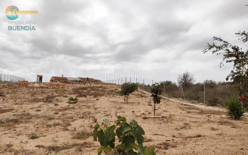 Foto 177d2702-f676-458d-ad92-82f5c0a7ec37. Casa  de campo con amplio terreno en Totana