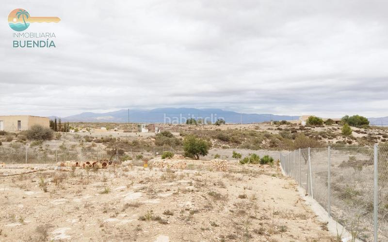 Foto e9e95868-4bdf-4fd4-8a0e-62a5ae225d2f. Casa  de campo con amplio terreno en Totana