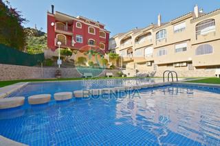 Duplex à Calle almagra 9. Fantástico dúplex con piscina comunitaria