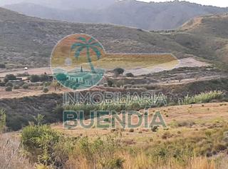 Finca rústica en Mazarrón Casco Urbano. Terreno rústico llano y con buen acceso en valdelentisco mazarro