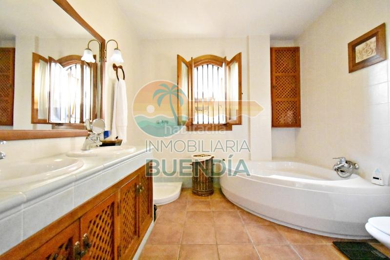 Foto 8af39ec6-4fe2-43d1-9d1f-17d319f46ced. Chalet espectacular chalet con vistas y piscina en Bolnuevo en Mazarrón