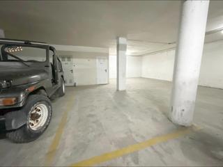 Aparcament cotxe  Avenida doctor meca. Plaza de parking en barrio san isidro