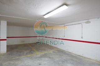 Aparcament cotxe  Calle sereno. Parking en venta