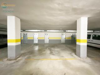 Aparcament cotxe a Pescadores. Amplio garage en zona centro de el puerto de mazarron