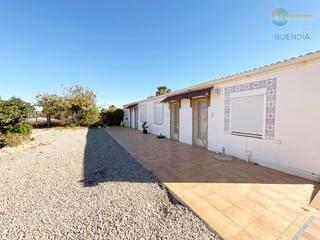 Casa  Pozo del sordo. Terreno con casa principal y varias para invitados o alquilar en