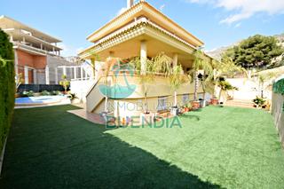 Chalet à Bolnuevo. Precioso chalet junto a las playas de bolnuevo
