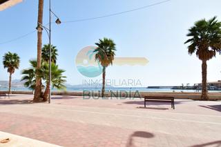 Local commercial à Pescadores. Local comercial en primera línea del paseo marítimo de puerto de