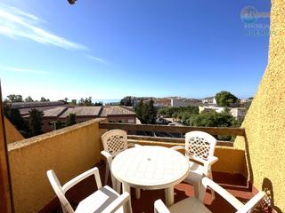 Apartament  Calle sanotel. Practico y coqueto apartamento con terraza y vistas al mar