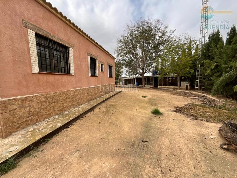 Foto a387bd6c-1465-4af8-9021-371bbdf7e131. Casa con parcheggio in Los Almagros - Los Paganes - El Escobar Fuente Álamo de Murcia