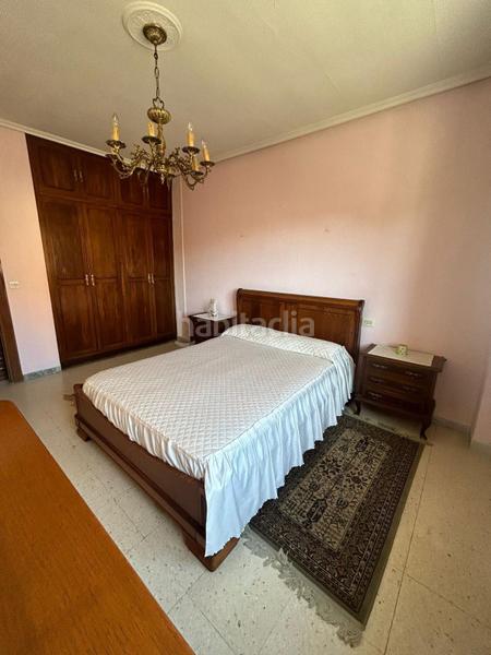 Foto 12729c54-a0ca-42a7-9be6-c09297647f34. Chalet con parcheggio in Villamayor