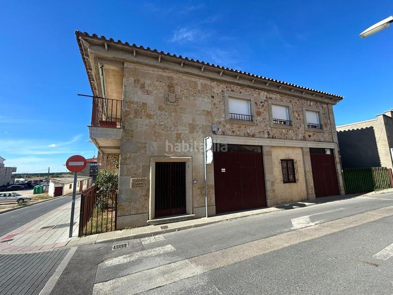 Foto 3e5ce65a-614d-452a-975a-14d2021ed42a. Chalet con parcheggio in Villamayor