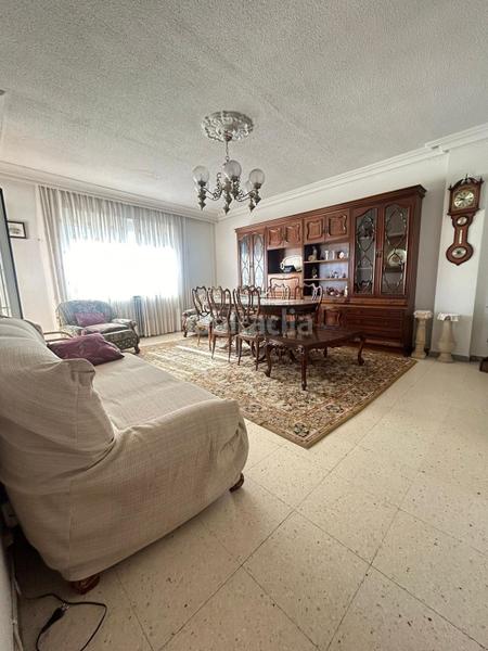 Foto 7e0ea0a2-451c-4897-aa91-af2896dbd1e4. Chalet con parcheggio in Villamayor