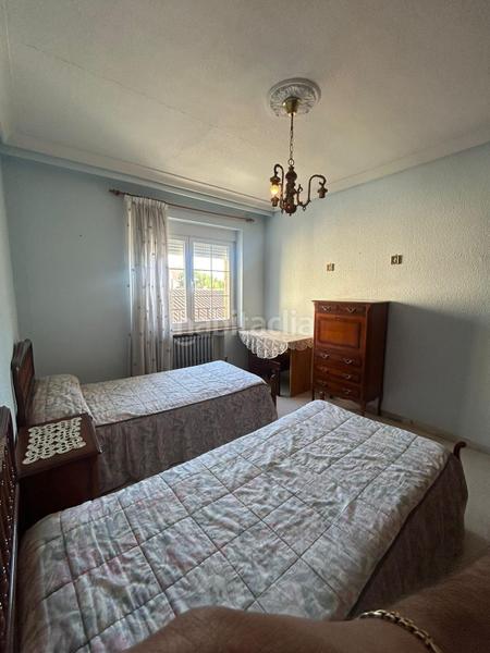 Foto adb42170-932a-4149-9fd8-672c75485c64. Chalet con parcheggio in Villamayor