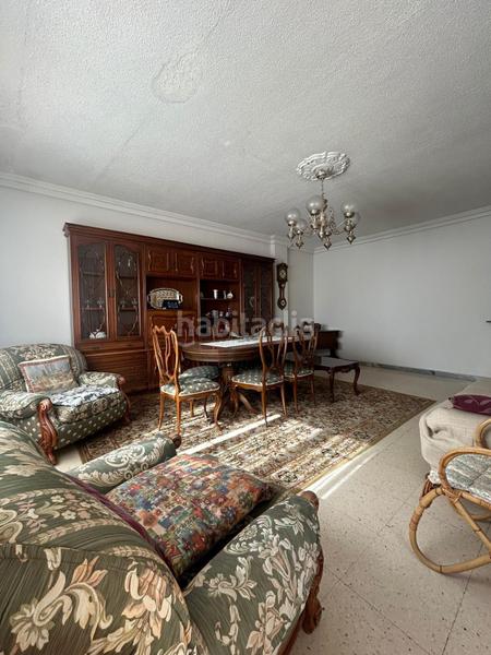 Foto b2561e33-5e9b-47f1-9ff4-0f8d09a1f769. Chalet con parcheggio in Villamayor