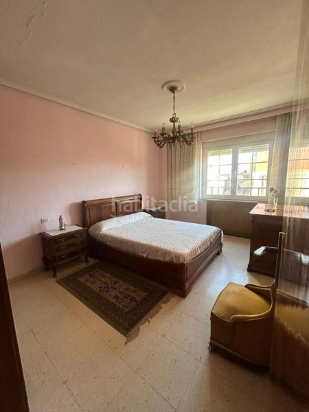 Foto b745046a-866d-4425-9cdd-091d584b027d. Chalet con parcheggio in Villamayor