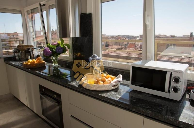 Foto f6de42b7-65c4-49a7-b5c6-970583a288b8. Attico con riscaldamento in Labradores Salamanca