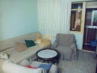 Rent Flat in Carmelitas. Amplio piso en salamanca  zona pizarrales