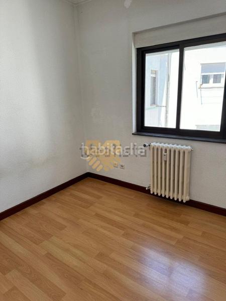 Foto c245f1b1-fb81-4cce-87ea-7a30c9fbeb1f. Pis amb calefacció a Carmelitas Salamanca