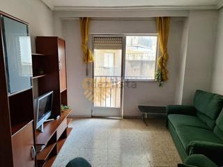 Appartement à San Esteban - San Cristóbal. Amplio piso en venta en la codiciada calle grillo de salamanca