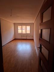 Pis a Villares de la Reina. Amplio piso en villares de la reina  ideal para familias