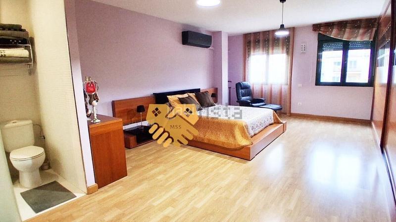 Foto 1c2294c1-1e7c-4fa6-a108-2a7f8d605e3e. Chalet avec chauffage parking dans Monterrubio de Armuña