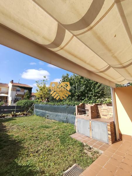 Foto 594dce9e-e88d-40e2-9848-efdfe3ad7ef8. Chalet avec chauffage parking dans Monterrubio de Armuña