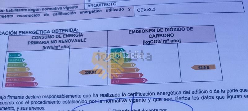 Foto e1d4d411-0862-4319-8b3c-1f9e2423ffcb. Pis amb calefacció aparcament a Rollo - Puente Ladrillo Salamanca