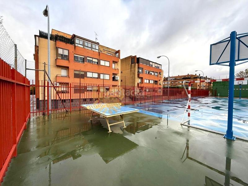 Foto 3a94172b-8f34-4ef9-b7ea-4c9d38ac3774. Ático oportunidad ! atractivo piso semireformado en tejares en Salamanca