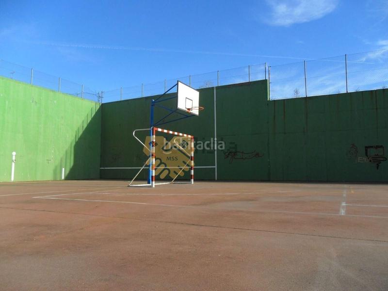 Foto 686f332b-af92-412a-b344-2fb6bdd8bae7. Ático oportunidad ! atractivo piso semireformado en tejares en Salamanca