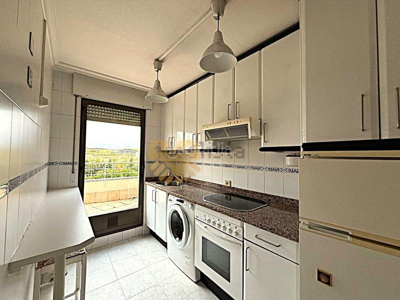 Foto 88020a0f-1f3e-4606-ada1-22c9bb8ef3e3. Ático oportunidad ! atractivo piso semireformado en tejares en Salamanca